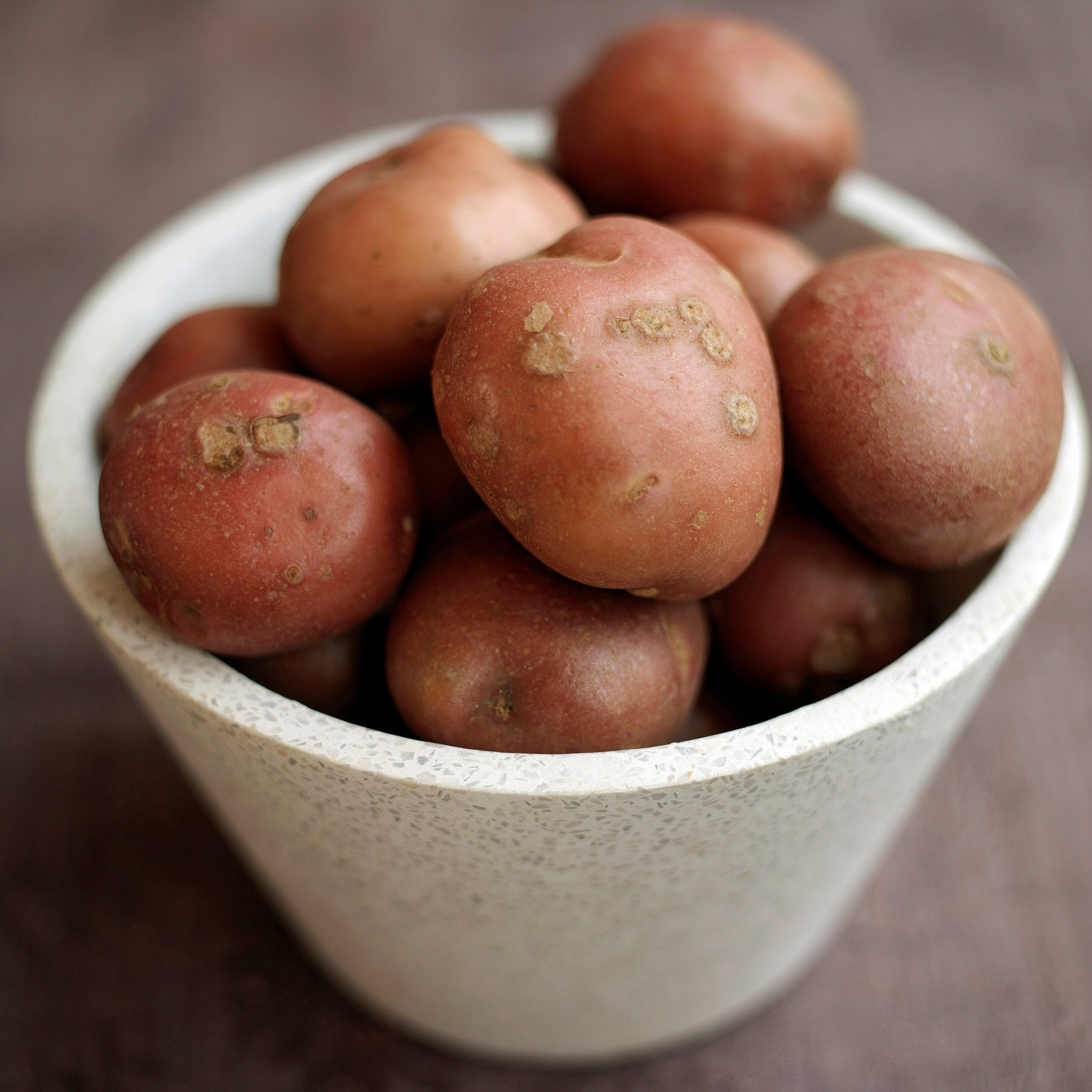 A bowl of red potatoes